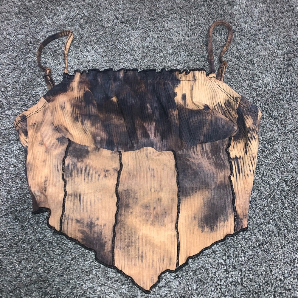 marbled crop top